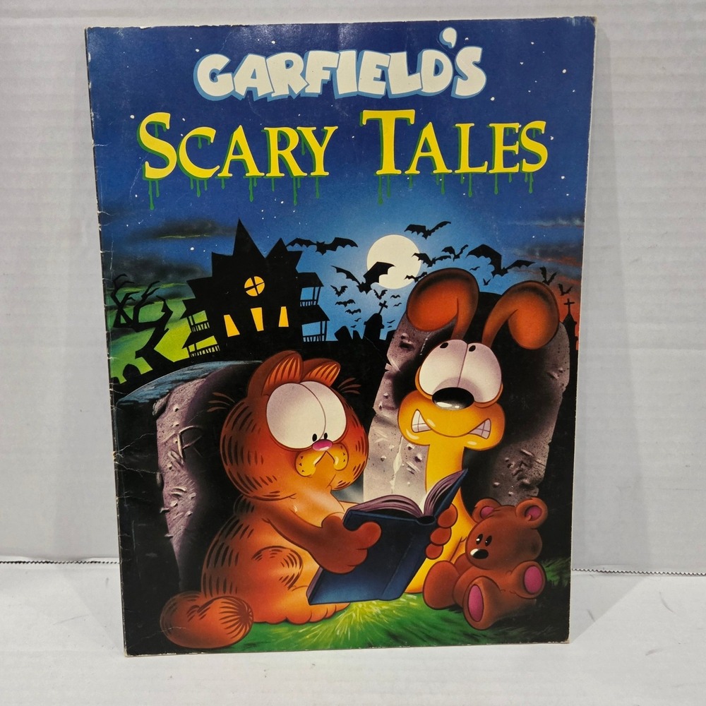 Garfield's Scary Tales 1990 Vintage Paperback Book Jim Davis Grosset & Dunlap